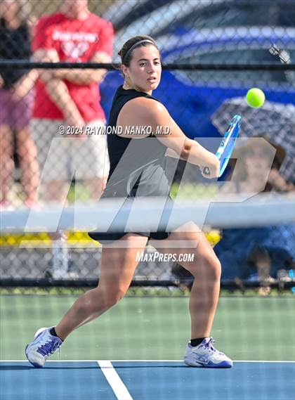 Thumbnail 2 in Fishers vs Mt. Vernon (IHSAA Regional Championship) photogallery.