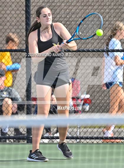 Thumbnail 2 in Fishers vs Mt. Vernon (IHSAA Regional Championship) photogallery.