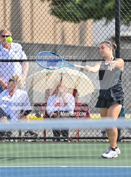 Thumbnail 1 in Fishers vs Mt. Vernon (IHSAA Regional Championship) photogallery.