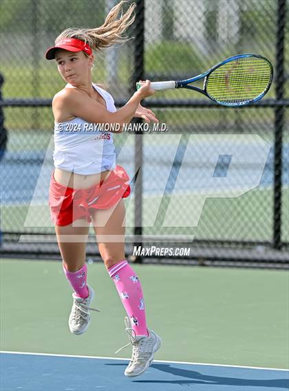 Thumbnail 2 in Fishers vs Mt. Vernon (IHSAA Regional Championship) photogallery.