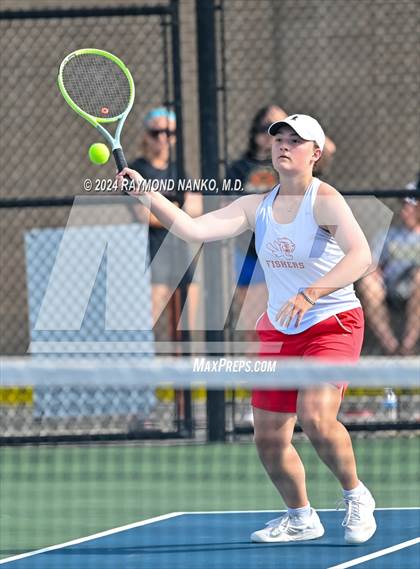 Thumbnail 2 in Fishers vs Mt. Vernon (IHSAA Regional Championship) photogallery.