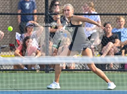 Thumbnail 3 in Fishers vs Mt. Vernon (IHSAA Regional Championship) photogallery.