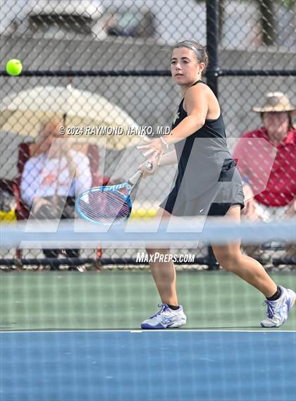 Thumbnail 2 in Fishers vs Mt. Vernon (IHSAA Regional Championship) photogallery.