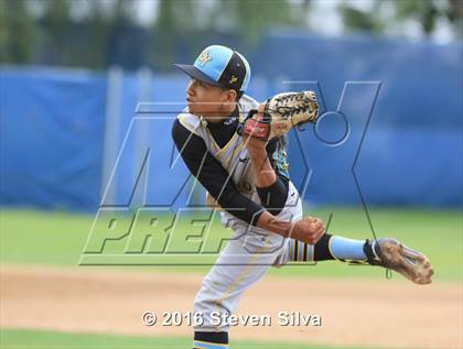 Thumbnail 1 in San Ysidro @ Eastlake photogallery.