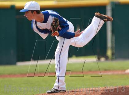 Thumbnail 3 in Southeast vs. Kapaun Mt. Carmel photogallery.