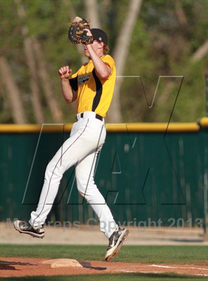 Thumbnail 1 in Southeast vs. Kapaun Mt. Carmel photogallery.