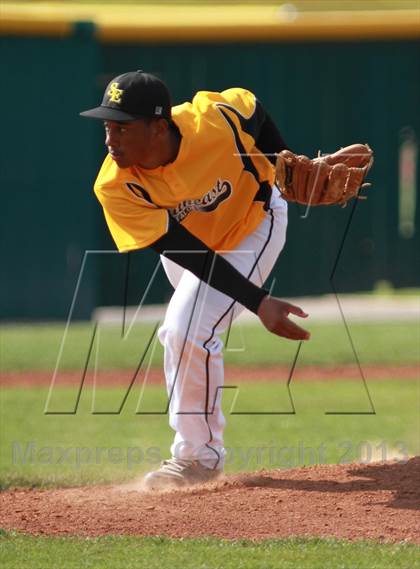 Thumbnail 1 in Southeast vs. Kapaun Mt. Carmel photogallery.