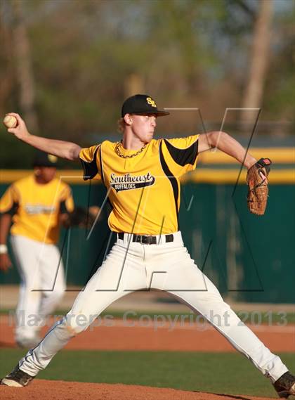 Thumbnail 3 in Southeast vs. Kapaun Mt. Carmel photogallery.