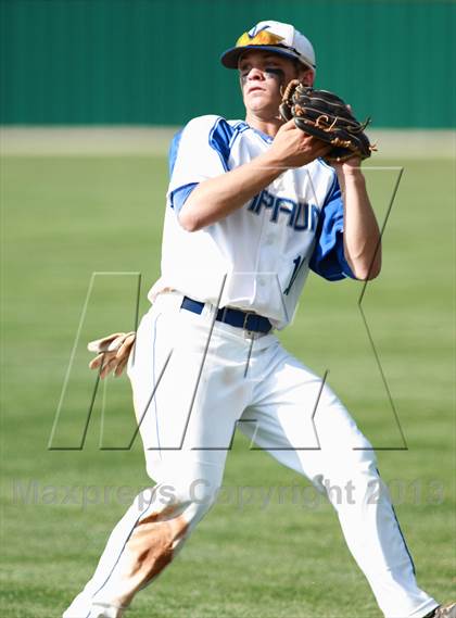 Thumbnail 3 in Southeast vs. Kapaun Mt. Carmel photogallery.