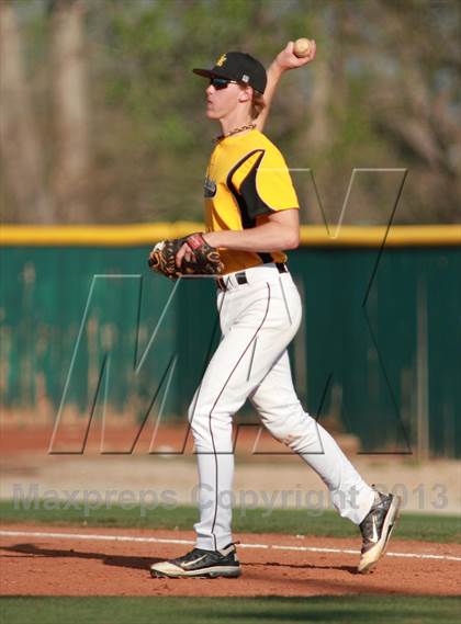Thumbnail 3 in Southeast vs. Kapaun Mt. Carmel photogallery.