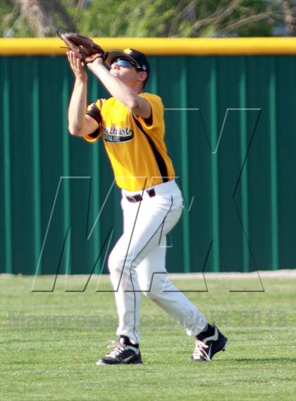 Thumbnail 3 in Southeast vs. Kapaun Mt. Carmel photogallery.