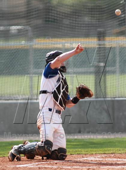 Thumbnail 2 in Southeast vs. Kapaun Mt. Carmel photogallery.
