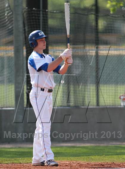 Thumbnail 2 in Southeast vs. Kapaun Mt. Carmel photogallery.
