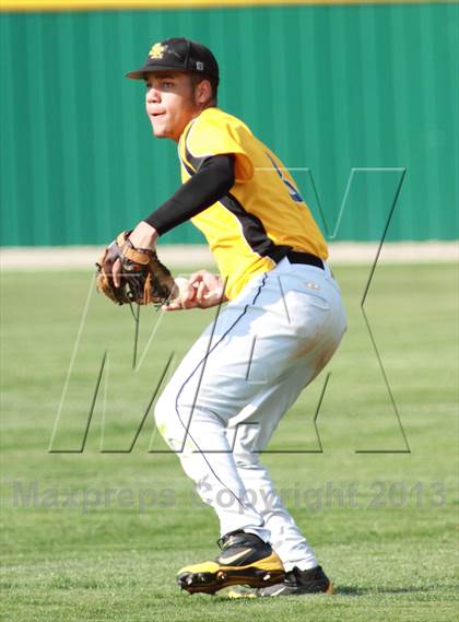 Thumbnail 1 in Southeast vs. Kapaun Mt. Carmel photogallery.