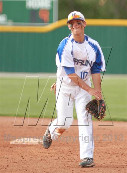 Thumbnail 3 in Southeast vs. Kapaun Mt. Carmel photogallery.