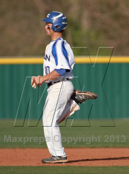 Thumbnail 2 in Southeast vs. Kapaun Mt. Carmel photogallery.