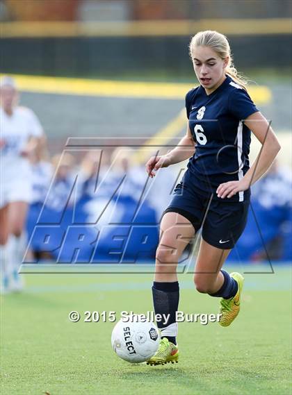 Thumbnail 2 in Staples @ Darien (CIAC Class LL 1st Round) photogallery.