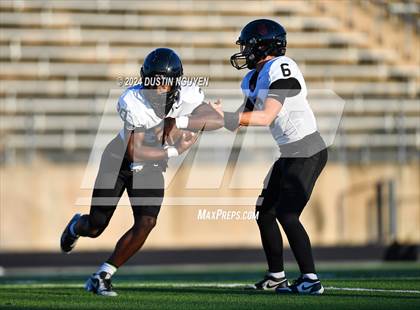 Thumbnail 3 in Fort Bend Austin @ Fort Bend Elkins photogallery.