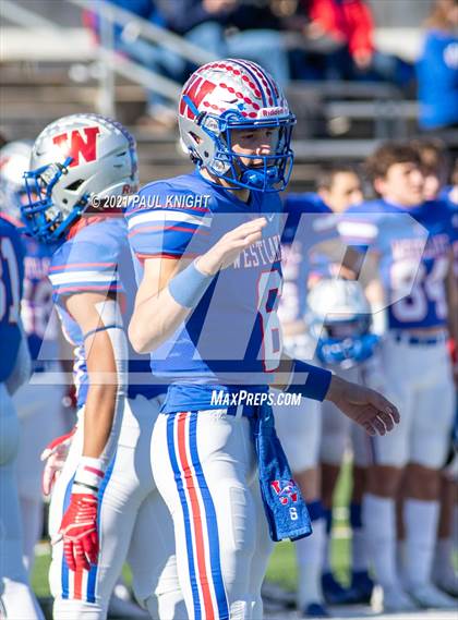 Thumbnail 2 in Steele vs. Westlake (UIL 6A D1 Quarterfinal Playoff) photogallery.