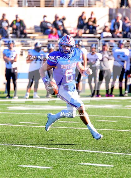 Thumbnail 3 in Steele vs. Westlake (UIL 6A D1 Quarterfinal Playoff) photogallery.