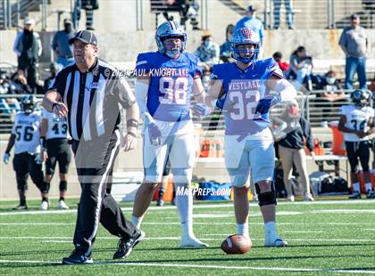Thumbnail 1 in Steele vs. Westlake (UIL 6A D1 Quarterfinal Playoff) photogallery.