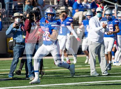 Thumbnail 2 in Steele vs. Westlake (UIL 6A D1 Quarterfinal Playoff) photogallery.