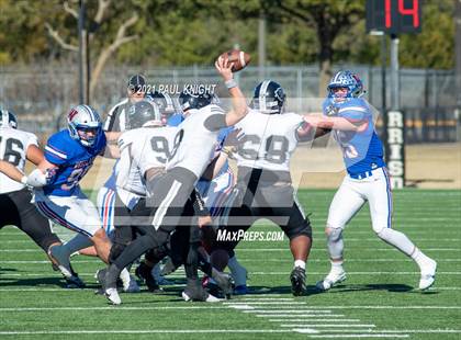 Thumbnail 1 in Steele vs. Westlake (UIL 6A D1 Quarterfinal Playoff) photogallery.