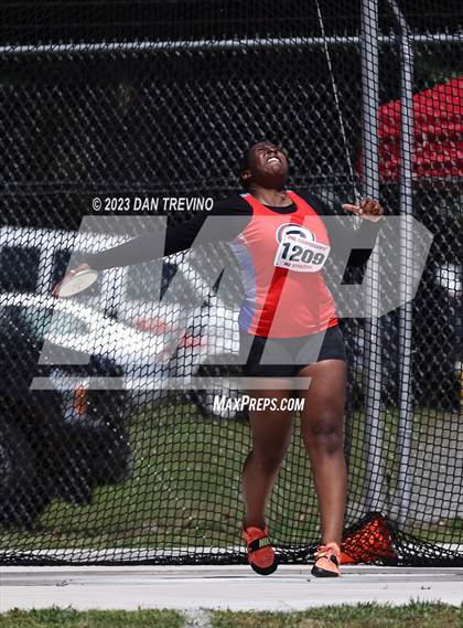 Thumbnail 2 in VHSL T&F State Championships - Class 5 (Discus) photogallery.