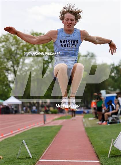 Thumbnail 2 in CHSAA Track & Field 5A Championships (Boys Long Jump) photogallery.