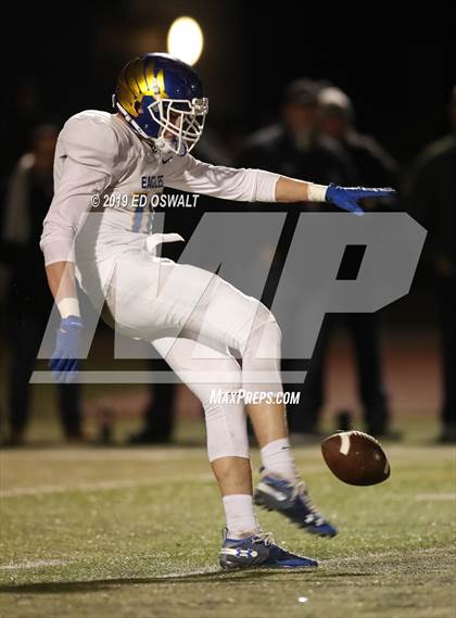Thumbnail 2 in Rancho Cotate vs. Bakersfield Christian (CIF 3-A State Final) photogallery.