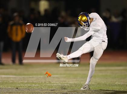 Thumbnail 3 in Rancho Cotate vs. Bakersfield Christian (CIF 3-A State Final) photogallery.
