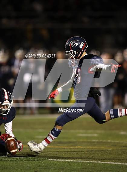 Thumbnail 3 in Rancho Cotate vs. Bakersfield Christian (CIF 3-A State Final) photogallery.
