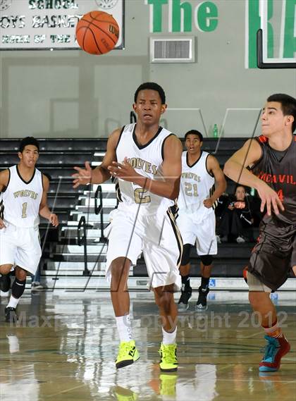Thumbnail 1 in Vacaville vs. American Canyon (Ram Jam Winter Classic) photogallery.
