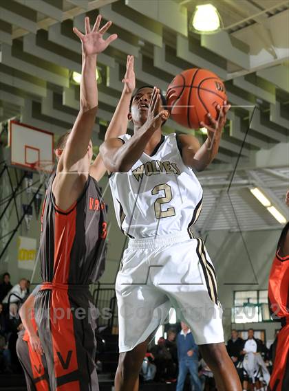 Thumbnail 2 in Vacaville vs. American Canyon (Ram Jam Winter Classic) photogallery.