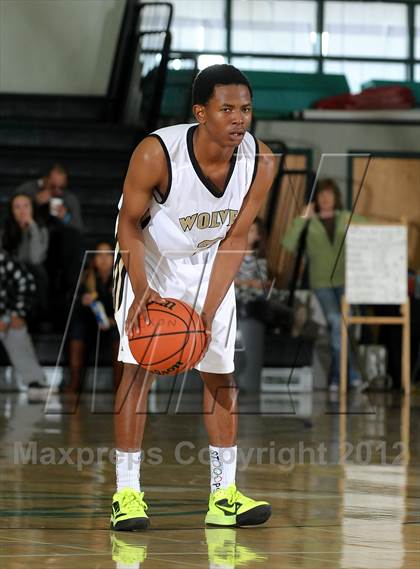 Thumbnail 2 in Vacaville vs. American Canyon (Ram Jam Winter Classic) photogallery.