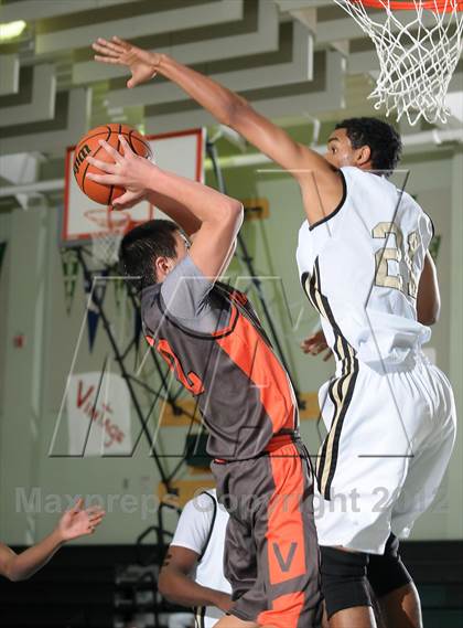 Thumbnail 1 in Vacaville vs. American Canyon (Ram Jam Winter Classic) photogallery.