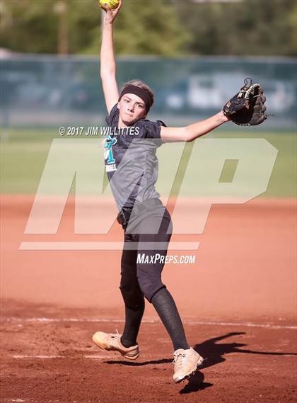 Thumbnail 2 in Highland @ Mountain Pointe photogallery.