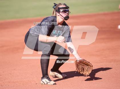 Thumbnail 3 in Highland @ Mountain Pointe photogallery.