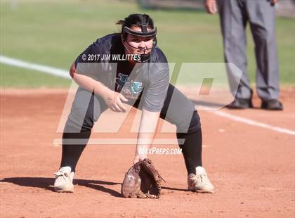 Thumbnail 2 in Highland @ Mountain Pointe photogallery.