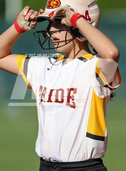 Thumbnail 2 in Highland @ Mountain Pointe photogallery.
