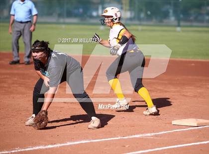 Thumbnail 3 in Highland @ Mountain Pointe photogallery.