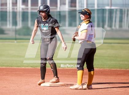 Thumbnail 3 in Highland @ Mountain Pointe photogallery.