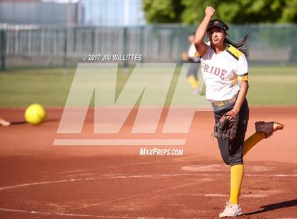 Thumbnail 3 in Highland @ Mountain Pointe photogallery.