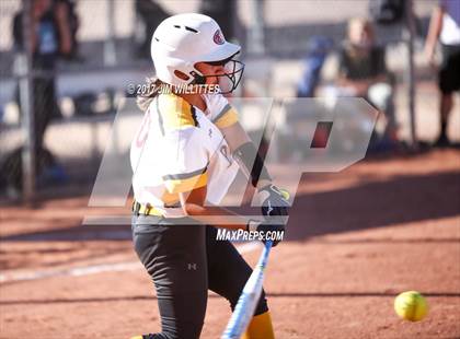 Thumbnail 1 in Highland @ Mountain Pointe photogallery.