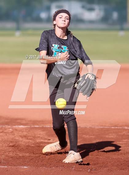 Thumbnail 2 in Highland @ Mountain Pointe photogallery.