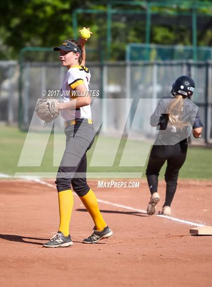 Thumbnail 1 in Highland @ Mountain Pointe photogallery.