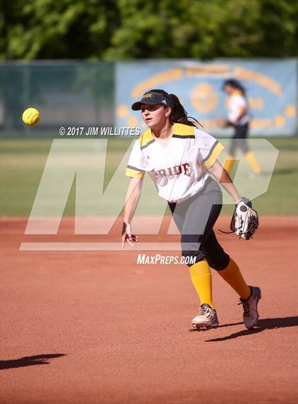 Thumbnail 3 in Highland @ Mountain Pointe photogallery.