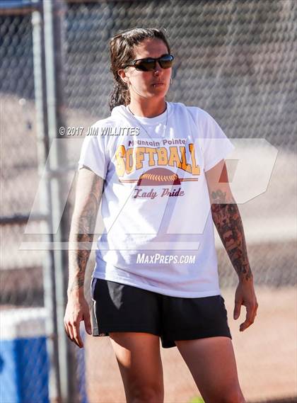 Thumbnail 1 in Highland @ Mountain Pointe photogallery.