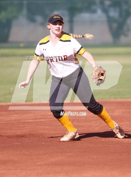 Thumbnail 1 in Highland @ Mountain Pointe photogallery.