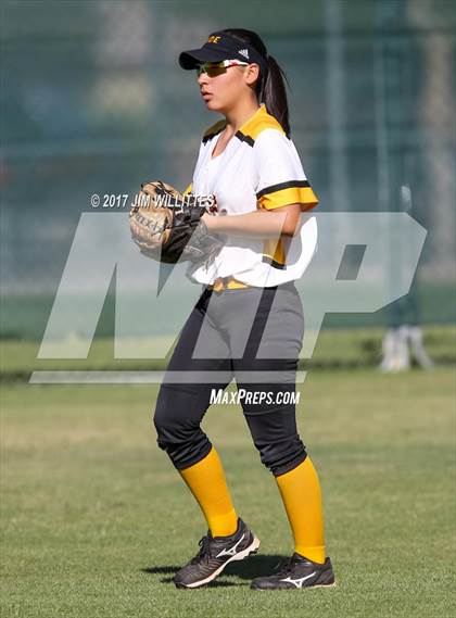 Thumbnail 2 in Highland @ Mountain Pointe photogallery.